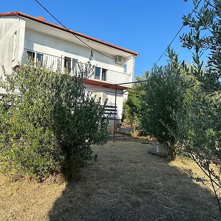Апартаменты Olive Garden Relax 150m To Seaview